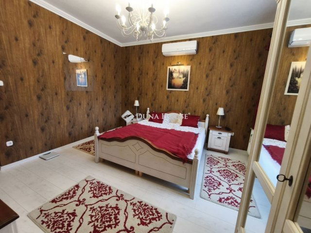 Eladó családi ház, Pilisszentivánon 307.23 M Ft, 7 szobás