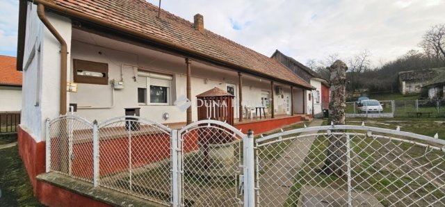 Eladó családi ház, Geresdlakon 29.99 M Ft, 3 szobás