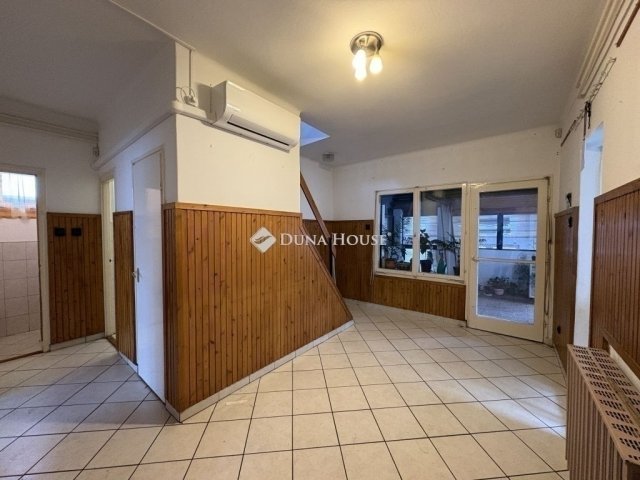 Eladó családi ház, Gyálon 129.9 M Ft, 5 szobás