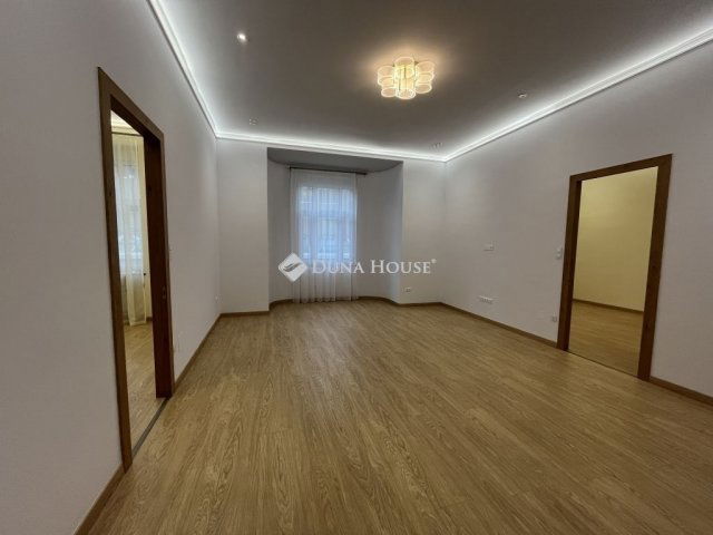 Eladó téglalakás, Budapesten, II. kerületben 189.5 M Ft