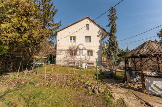 Eladó ikerház, Budapesten, II. kerületben 248 M Ft, 5 szobás