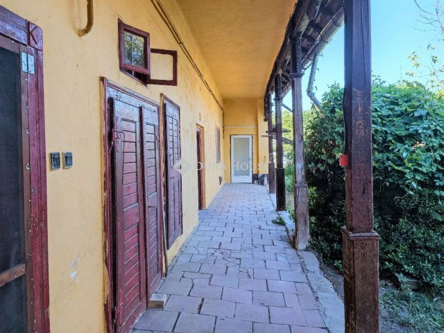 Eladó családi ház, Békésen, Jantyik Mátyás utcában 22.7 M Ft