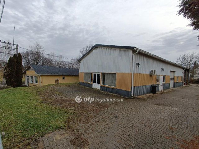 Eladó ipari ingatlan, Herceghalomon 166 M Ft / költözzbe.hu