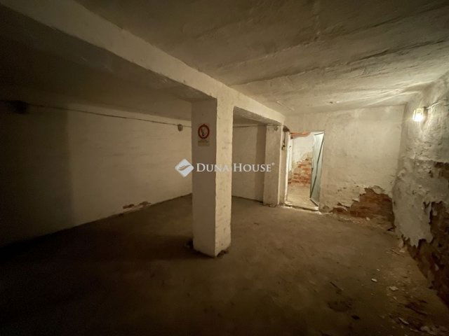 Eladó ipari ingatlan, Szombathelyen 9.9 M Ft / költözzbe.hu