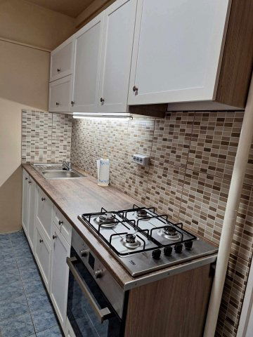 Eladó panellakás, Győrött, Kodály Zoltán utcában 48.9 M Ft