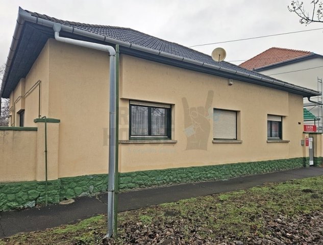 Eladó családi ház, Mezőkovácsházán 75 M Ft, 6+2 szobás