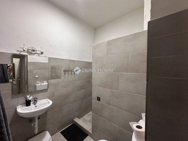 Eladó téglalakás, Budapesten, XXI. kerületben 36.5 M Ft