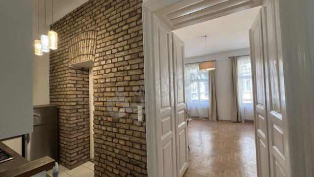 Kiadó téglalakás, albérlet, VI. kerületben, Weiner Leó utcában