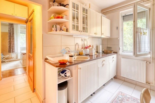 Eladó téglalakás, Budapesten, XII. kerületben 99.5 M Ft