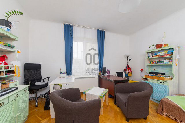 Eladó téglalakás, Budapesten, VI. kerületben 56.9 M Ft, 2 szobás