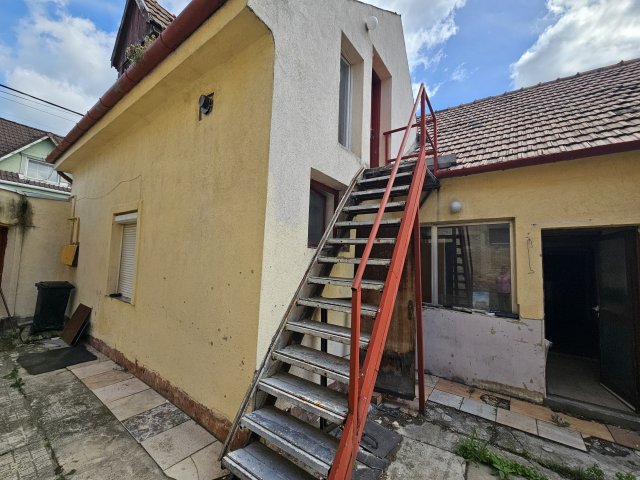 Eladó családi ház, Pápán 36 M Ft / költözzbe.hu