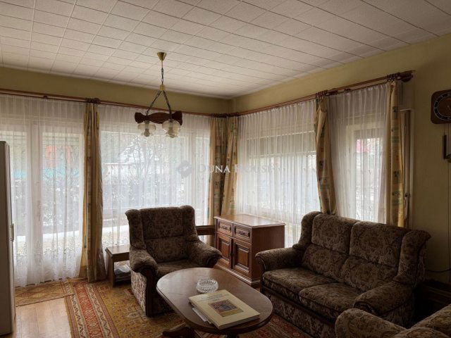 Eladó ikerház, Siófokon 250 M Ft, 7+1 szobás