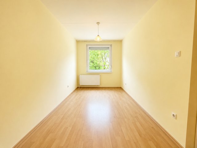 Eladó panellakás, Debrecenben 56 M Ft, 2 szobás