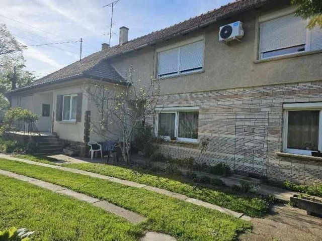 Eladó családi ház, Győrött 89 M Ft, 12 szobás