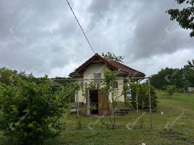 Eladó nyaraló, Csokonyavisontán 8.9 M Ft, 1 szobás