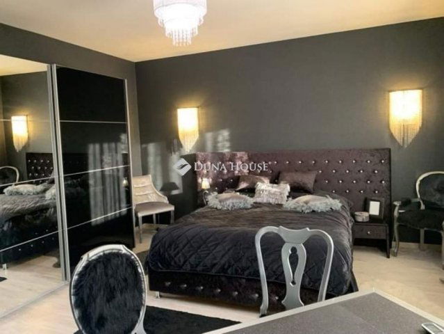 Eladó családi ház, Kerepesen 179 M Ft, 4 szobás