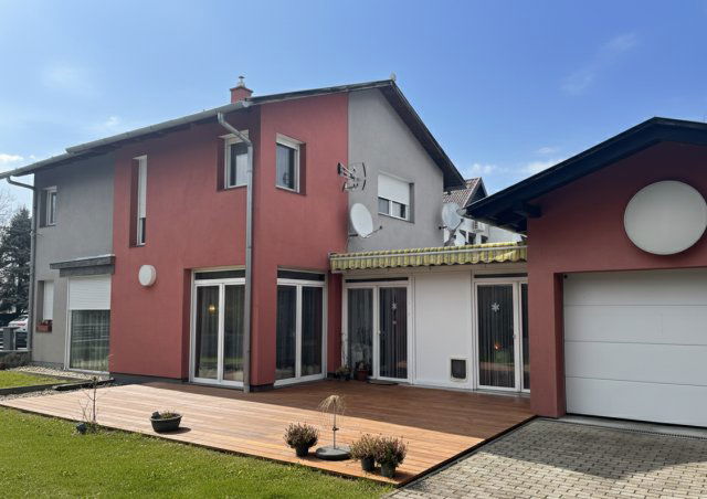 Eladó családi ház, Balatonfenyvesen 149 M Ft, 5 szobás