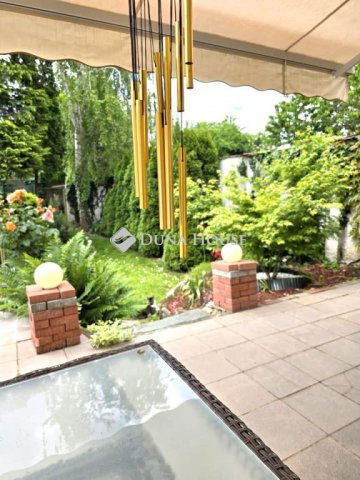 Eladó családi ház, Szombathelyen 99.9 M Ft, 6 szobás