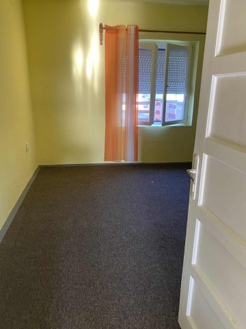 Eladó sorház, Komádiban 12.2 M Ft, 2 szobás