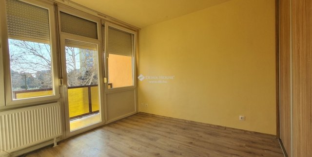 Eladó panellakás, Szombathelyen 44.9 M Ft, 2 szobás