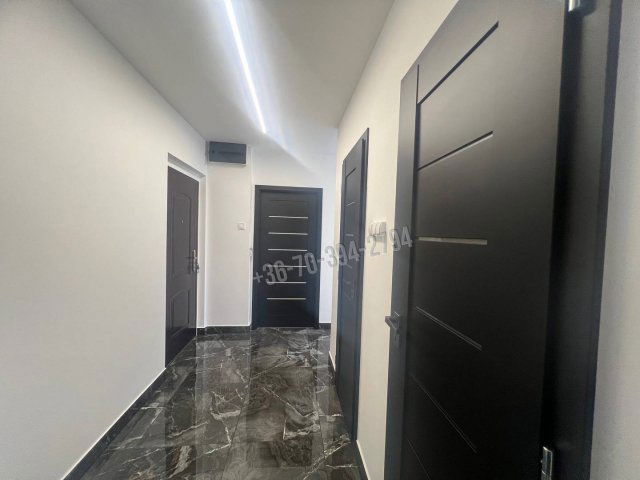 Eladó panellakás, Tatabányán 47.9 M Ft, 2 szobás