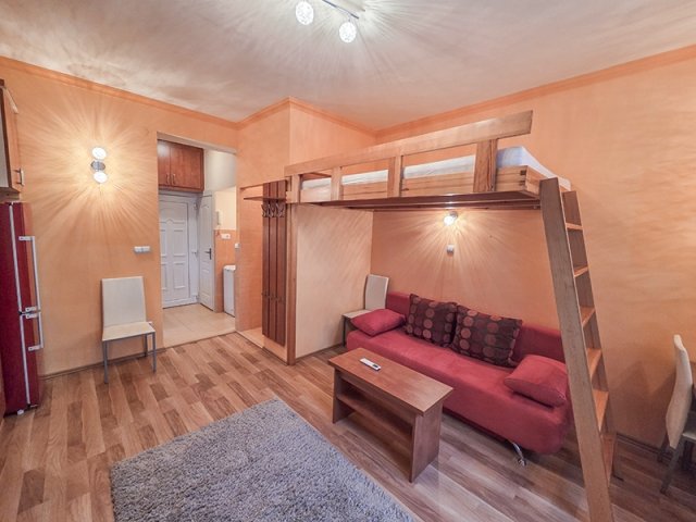 Kiadó téglalakás, albérlet, Debrecenben 170 E Ft / hó, 1 szobás