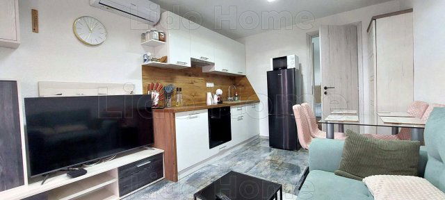 Eladó nyaraló, Balatonföldváron 45 M Ft, 2 szobás