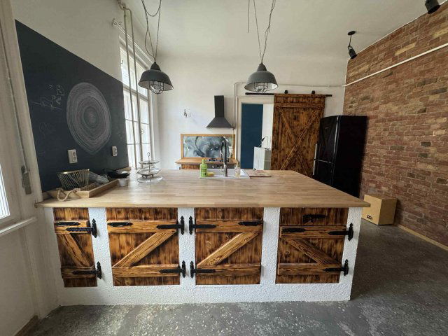 Kiadó téglalakás, albérlet, V. kerületben, Stollár Béla utcában