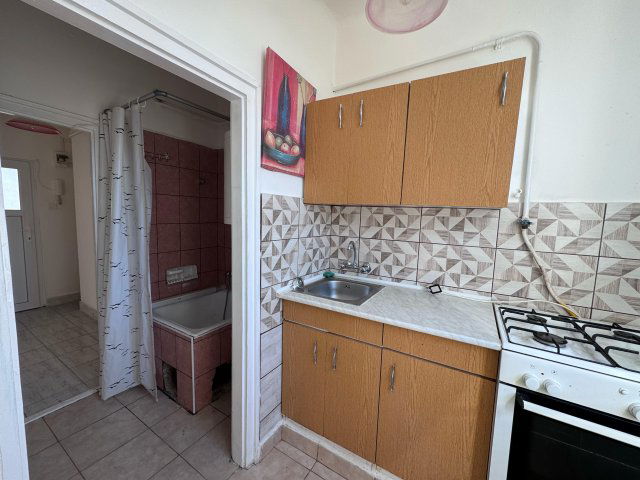 Kiadó téglalakás, albérlet, Kazincbarcikán, Kikelet közben