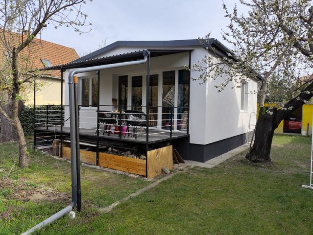 Eladó családi ház, Szigethalmon 52.9 M Ft, 2 szobás
