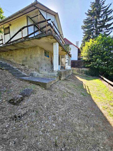 Eladó nyaraló, Visegrádon 45 M Ft, 1 szobás