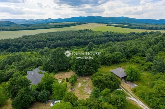 Eladó családi ház, Harsányban 399 M Ft, 7 szobás