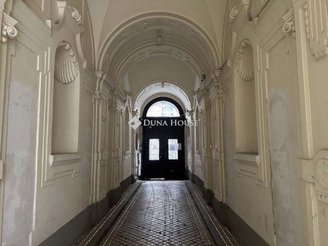 Eladó téglalakás, Budapesten, VIII. kerületben 89 M Ft, 2 szobás