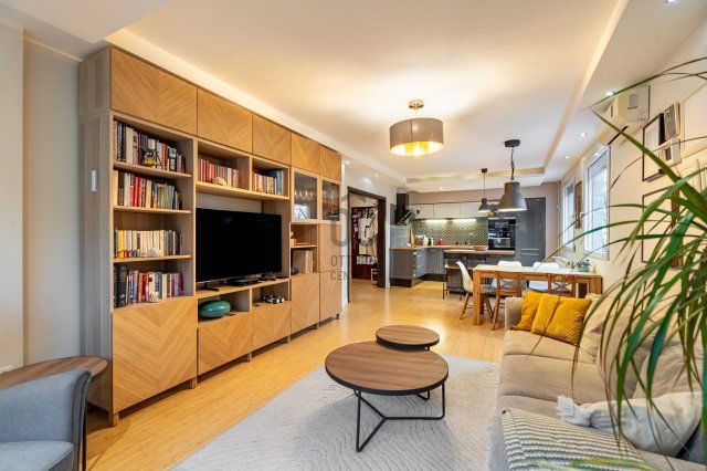 Eladó téglalakás, Budapesten, III. kerületben 142 M Ft, 3 szobás