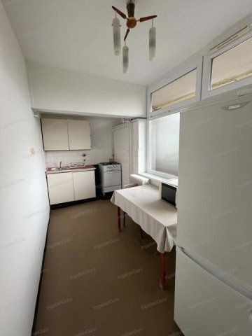 Eladó panellakás, Kecskeméten 38.9 M Ft, 1 szobás