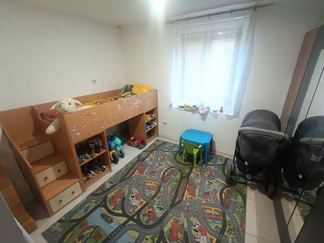Eladó családi ház, Bakonyszombathelyen 23.9 M Ft, 4 szobás