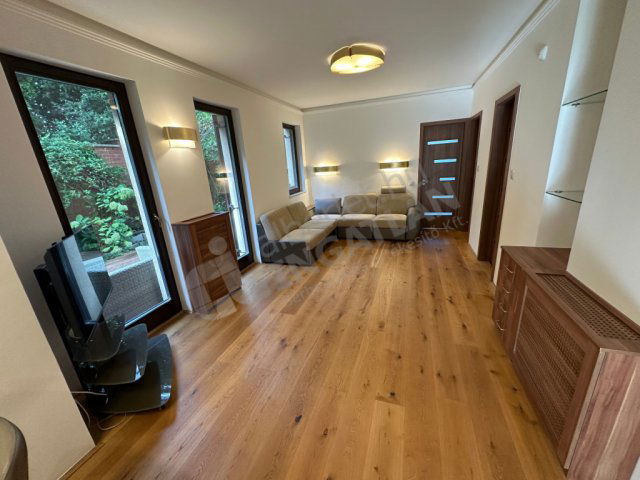 Kiadó téglalakás, albérlet, XI. kerületben, Oltvány árkon