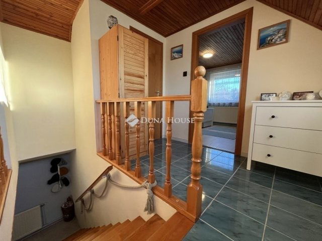 Eladó családi ház, Balatonfűzfőn 124.9 M Ft, 4 szobás