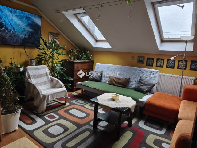 Eladó téglalakás, Budapesten, XI. kerületben 95 M Ft, 4 szobás