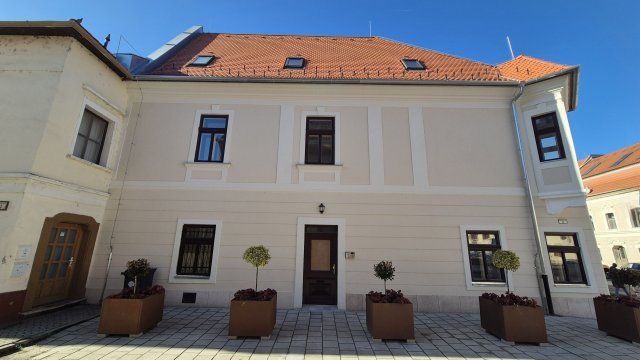 Eladó üzlethelyiség, Győrött 59.9 M Ft / költözzbe.hu