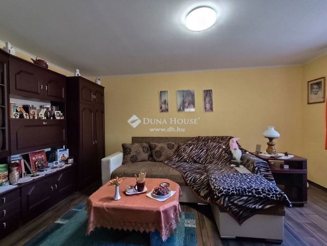 Eladó családi ház, Budapesten, XXI. kerületben 39.2 M Ft
