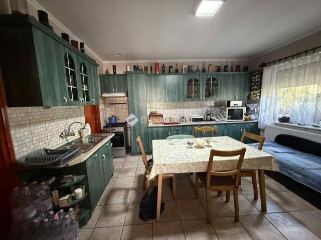 Eladó családi ház, Kecskeméten 54.9 M Ft, 2 szobás