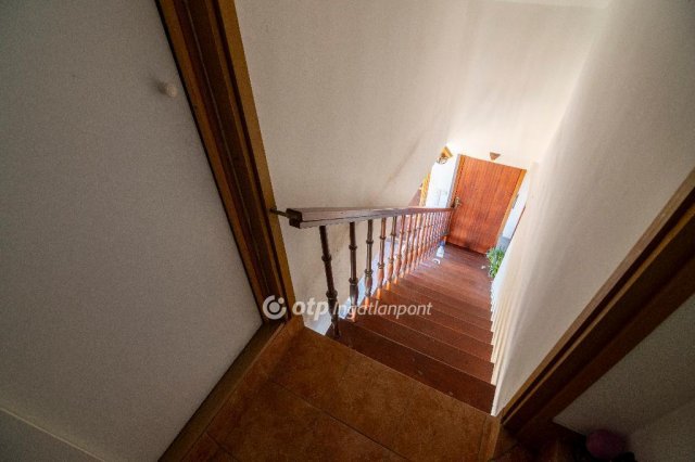 Eladó családi ház, Budakeszin 130 M Ft, 3 szobás