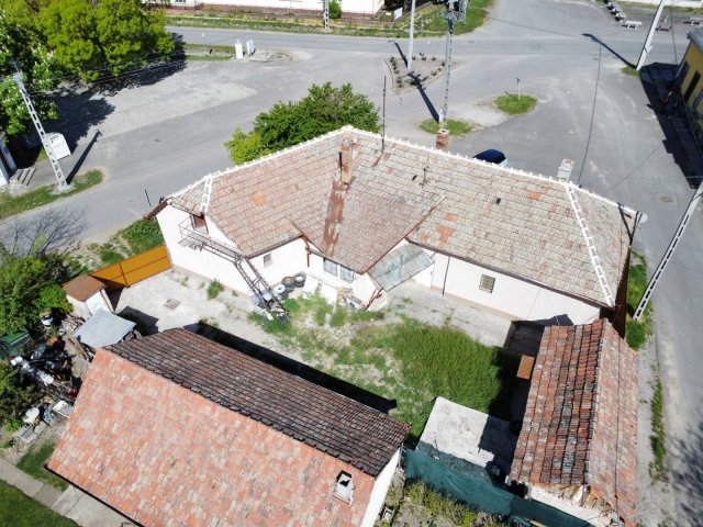 Eladó családi ház, Poroszlón 28.9 M Ft, 3 szobás