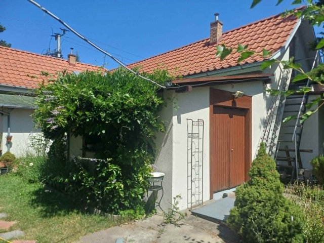 Eladó családi ház, Gödön 95 M Ft, 4 szobás