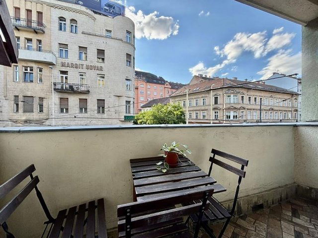 Eladó téglalakás, Budapesten, II. kerületben 120 M Ft, 4 szobás