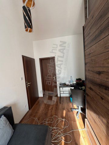 Kiadó téglalakás, albérlet, IV. kerületben, Attila utcában