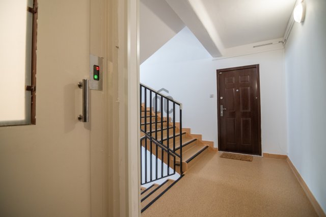 Eladó panellakás, Budapesten, XI. kerületben, Fehérvári úton