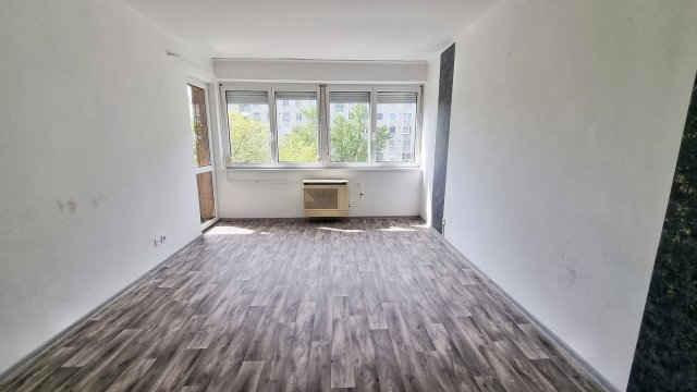 Eladó téglalakás, Nyíregyházán 45 M Ft, 3 szobás
