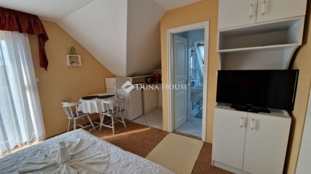 Eladó családi ház, Bükön 169 M Ft, 9+1 szobás